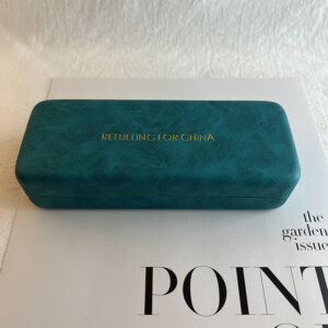 Metalcase 001